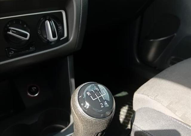 AutoShow Chevrolet Joaçaba - VOLKSWAGEN - FOX - 1.0 MPI TRACK 12V MANUAL - Foto 13