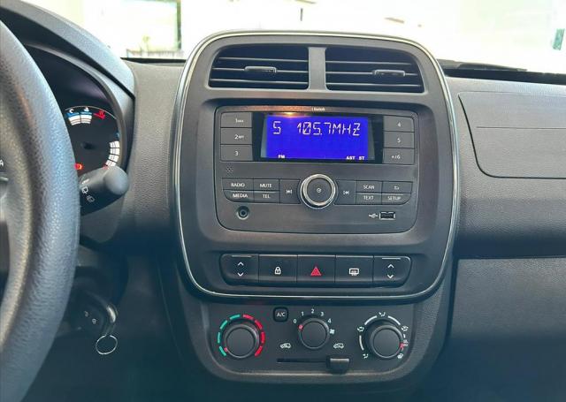 AutoPlus Ford Caçador - RENAULT - KWID - 1.0 12V SCE ZEN MANUAL - Foto 11