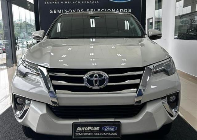AutoPlus Ford Blumenau - TOYOTA - HILUX SW4 - 2.8 SRX 4X4 16V TURBO INTERCOOLER AUTOMÁTICO - Foto 1