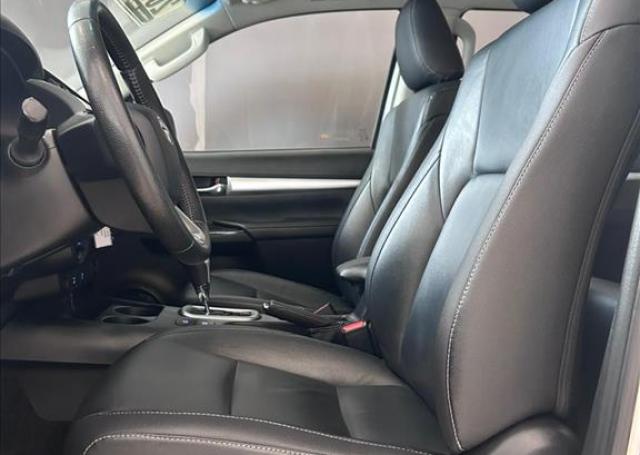 AutoPlus Ford Lages - TOYOTA - HILUX - 2.8 SRV 4X4 CD 16V AUTOMÁTICO - Foto 5