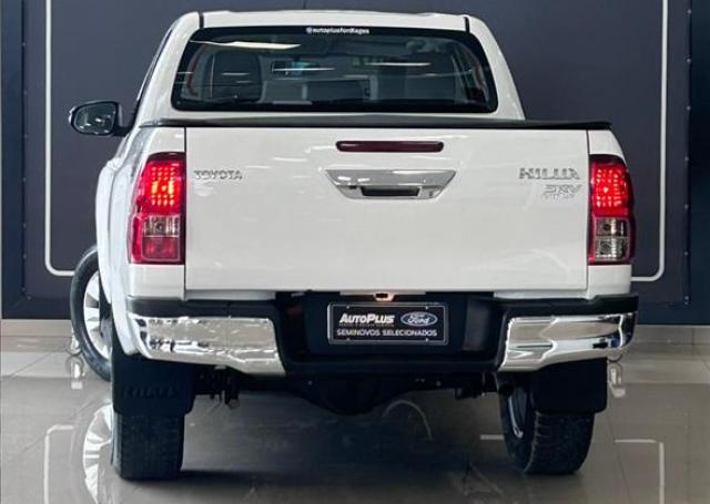 AutoPlus Ford Lages - TOYOTA - HILUX - 2.8 SRV 4X4 CD 16V AUTOMÁTICO - Foto 4