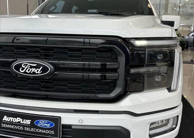 AutoPlus Ford Joaçaba - FORD - F-150 - 5.0 V8 CD LARIAT BLACK FX4 AUTOMÁTICO - Foto 2
