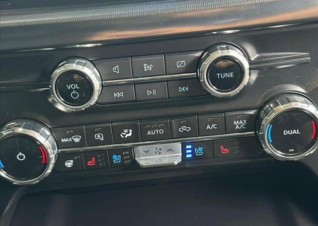 AutoPlus Ford Joaçaba - FORD - F-150 - 5.0 V8 CD LARIAT BLACK FX4 AUTOMÁTICO - Foto 16