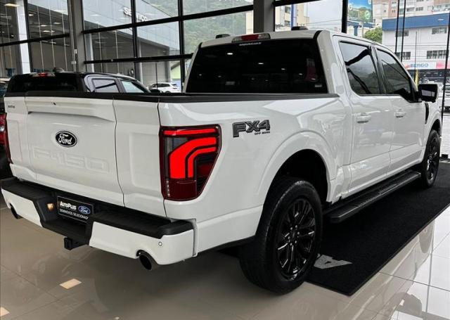 AutoPlus Ford Joaçaba - FORD - F-150 - 5.0 V8 CD LARIAT BLACK FX4 AUTOMÁTICO - Foto 8
