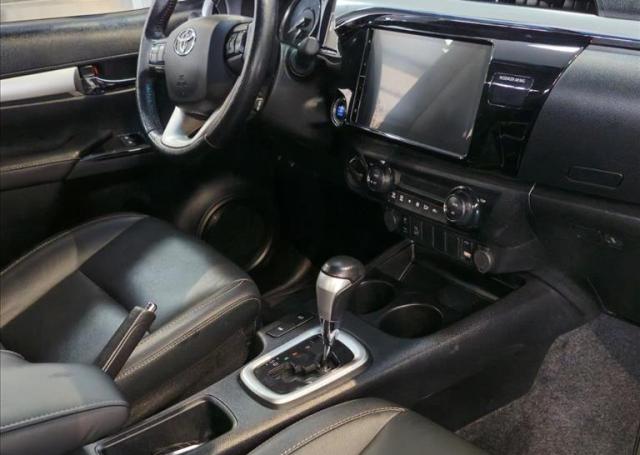 AutoPlus Ford Mafra - TOYOTA - HILUX - 2.8 D-4D TURBO CD SRV 4X4 AUTOMÁTICO - Foto 9