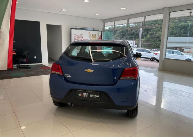 Maxicar Fiat Mafra - CHEVROLET - ONIX - 1.0 MPFI LT 8V MANUAL - Foto 3