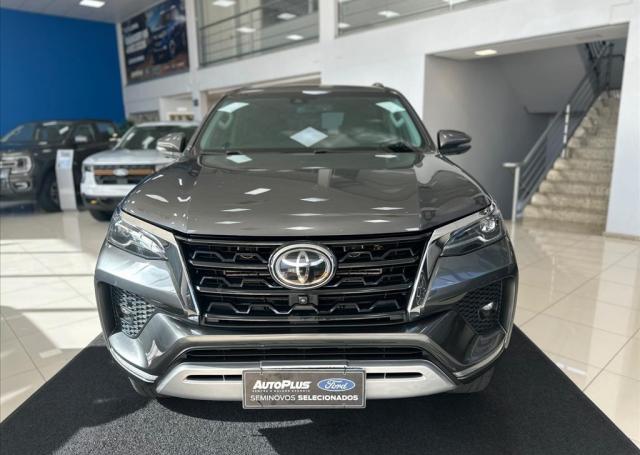 AutoPlus Ford Caçador - TOYOTA - HILUX SW4 - 2.8 D-4D TURBO SRX 4X4 AUTOMÁTICO - Foto 1
