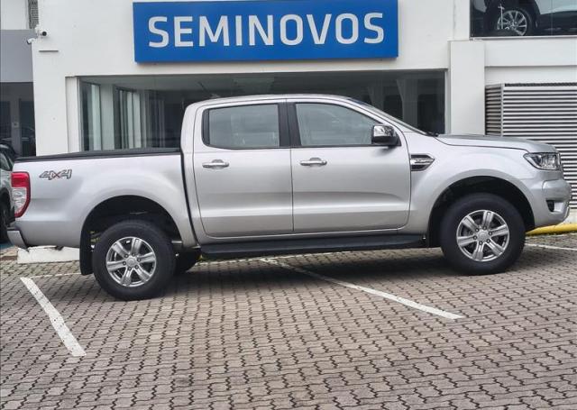 AutoShow Chevrolet Joaçaba - FORD - RANGER - 3.2 XLT 4X4 CD 20V AUTOMÁTICO - Foto 3