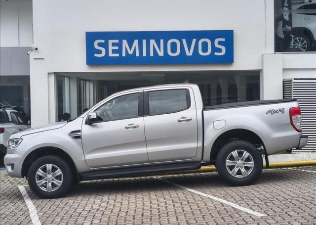 AutoShow Chevrolet Joaçaba - FORD - RANGER - 3.2 XLT 4X4 CD 20V AUTOMÁTICO - Foto 4